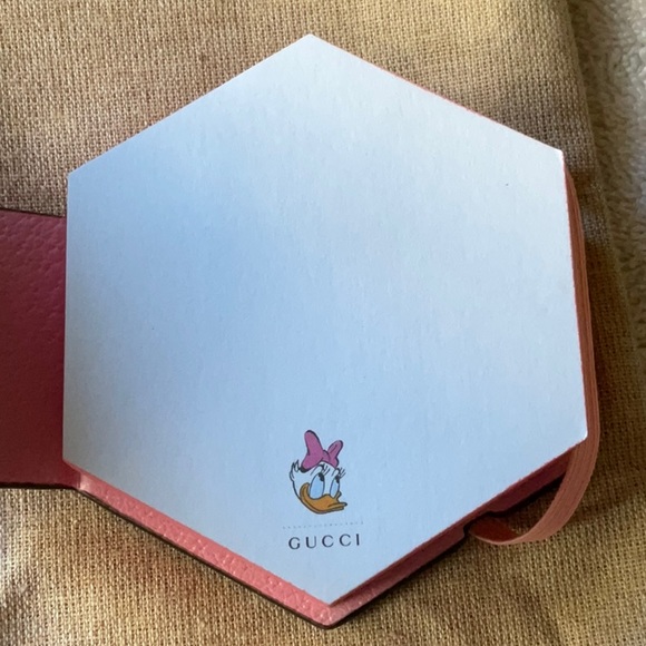 🌸🎀 GUCCI X DISNEY DAISY DUCK STICKY NOTES 🎀🌸 NWT 🎀🌸 - Picture 8 of 16